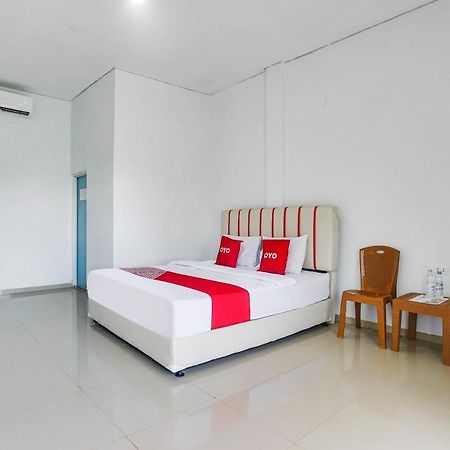 Oyo 2246 Anjung Bang Oking Hotel & Resort Pasarpulaupisang Esterno foto