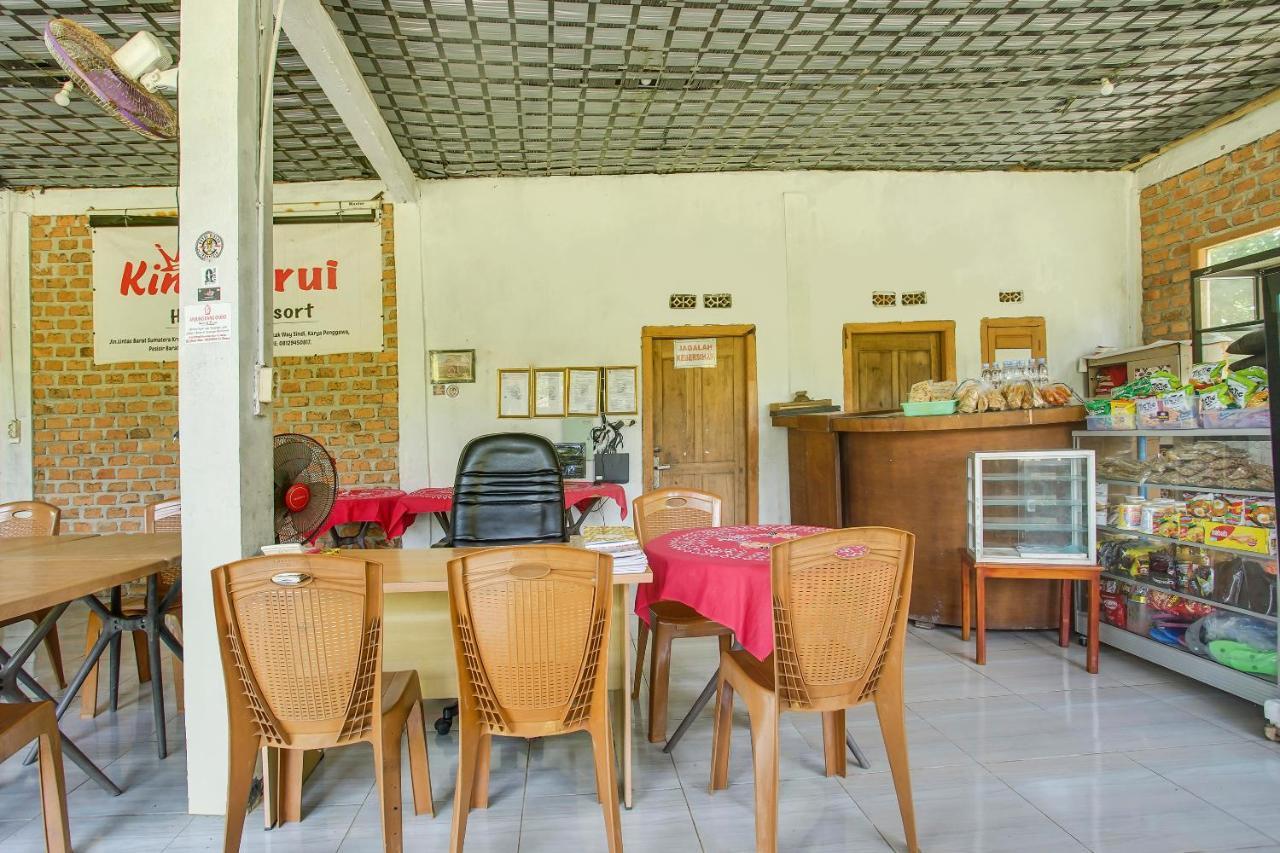 Oyo 2246 Anjung Bang Oking Hotel & Resort Pasarpulaupisang Esterno foto
