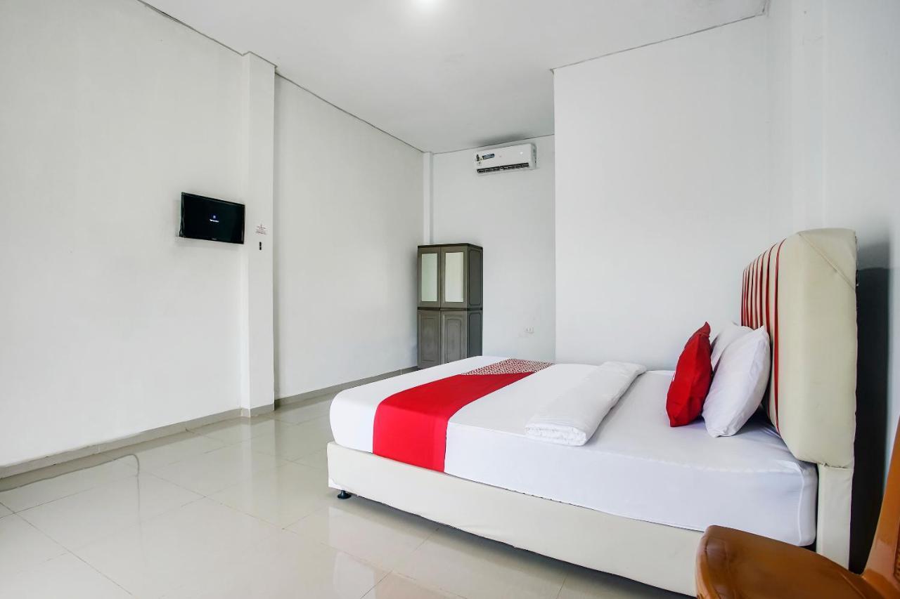 Oyo 2246 Anjung Bang Oking Hotel & Resort Pasarpulaupisang Esterno foto