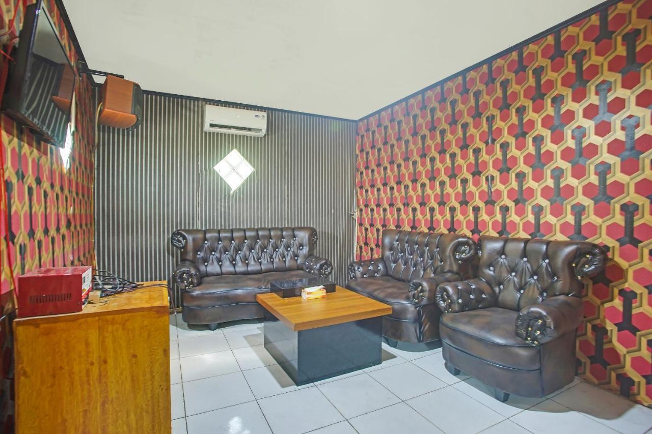 Oyo 2246 Anjung Bang Oking Hotel & Resort Pasarpulaupisang Esterno foto